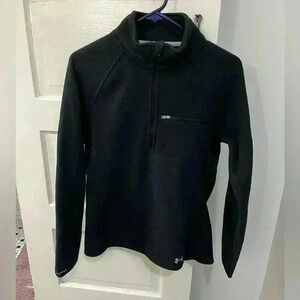under Armour medium weight, zip up jacket womens medium